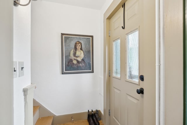 47 Beal St, Norway, ME 04268 - view of entryway