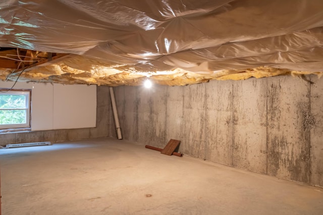 44 Cortland Cir Unit 44, Bangor, ME 04401 - basement featuring baseboard heating