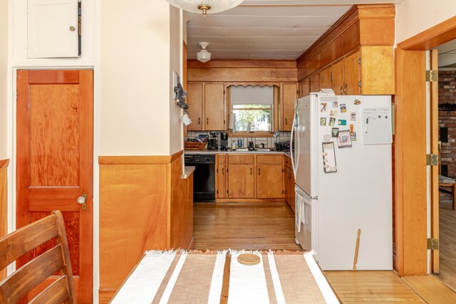 8 Crescent St, Milo, ME 04463 - photo 7