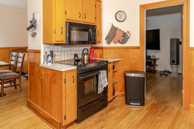 8 Crescent St, Milo, ME 04463 - photo 11