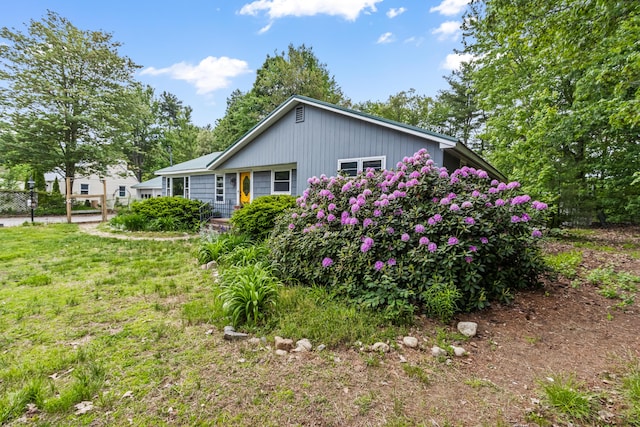 153 Shaker Rd, Gray, ME 04039 - view of front facade