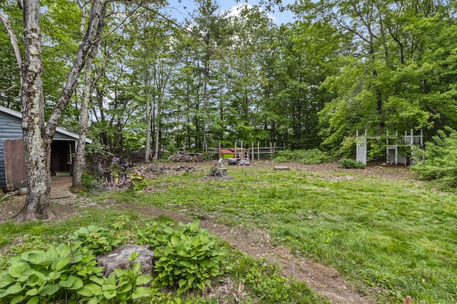 153 Shaker Rd, Gray, ME 04039 - view of yard