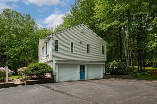 8 Turner Ln, Berwick, ME 03901