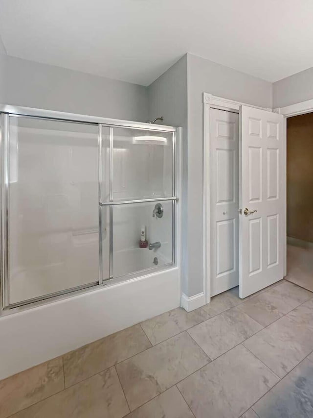 1505 Foxes Ridge Rd, Acton, ME 04001 - bathroom with enclosed tub / shower combo and baseboards