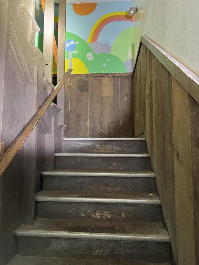 424 Maplecrest Rd, Parsonsfield, ME 04047 - view of stairs