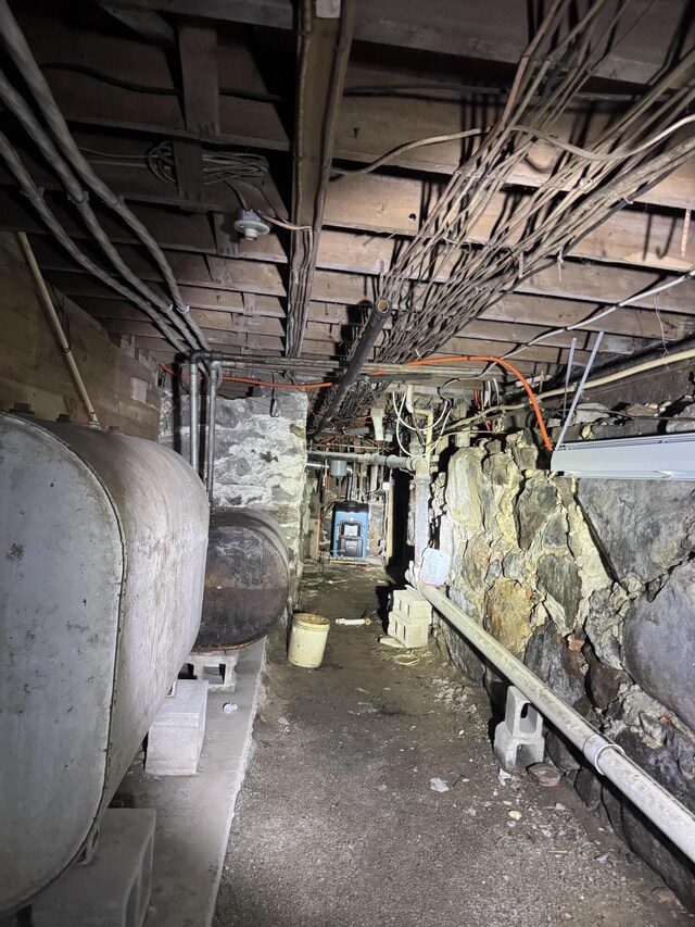 424 Maplecrest Rd, Parsonsfield, ME 04047 - unfinished below grade area featuring heating fuel