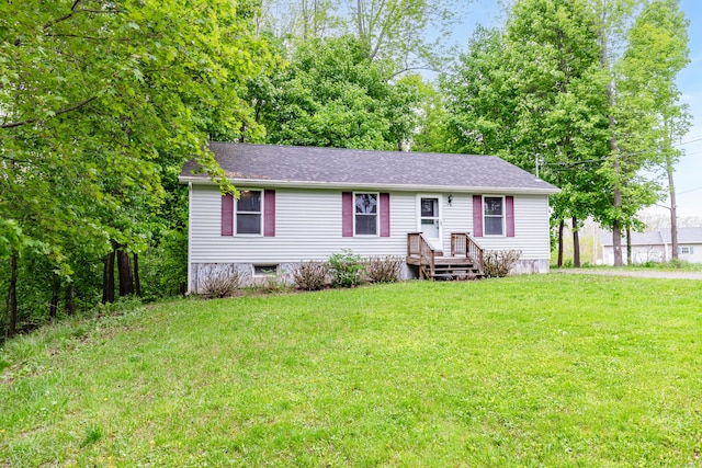 14 Carter Ln, Brewer, ME 04412 - view of front of home with a front yard