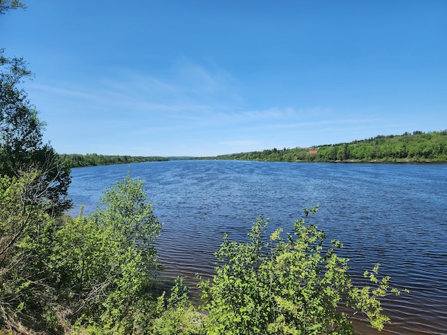 1424 Hamlin Rd, Hamlin, ME 04785