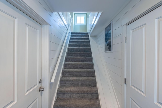 321 Beech Hill Rd, Northport, ME 04849 - view of stairs