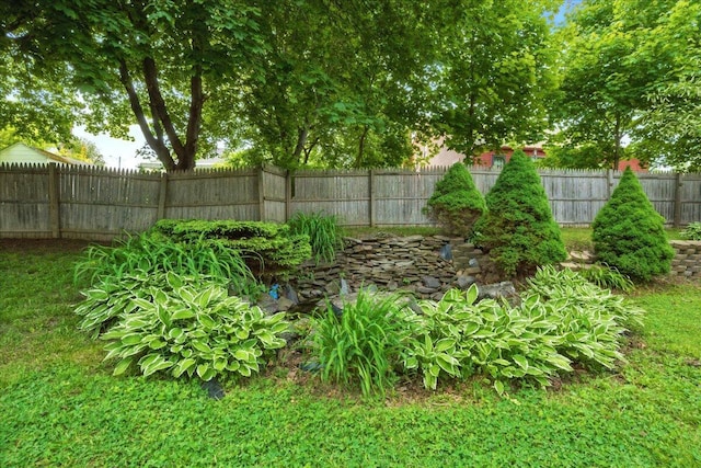 46 Jeffrey St, Lewiston, ME 04240 - view of fenced backyard