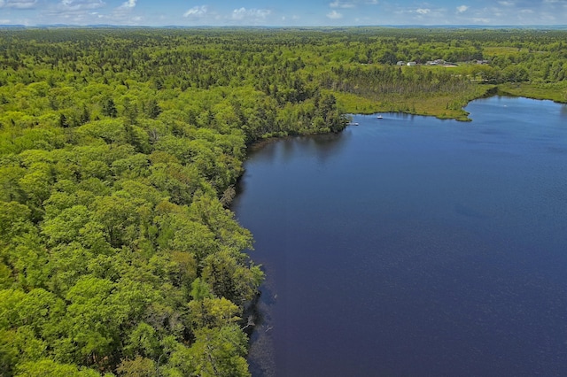 470 Hendrickson Ln, Waldoboro, ME 04572