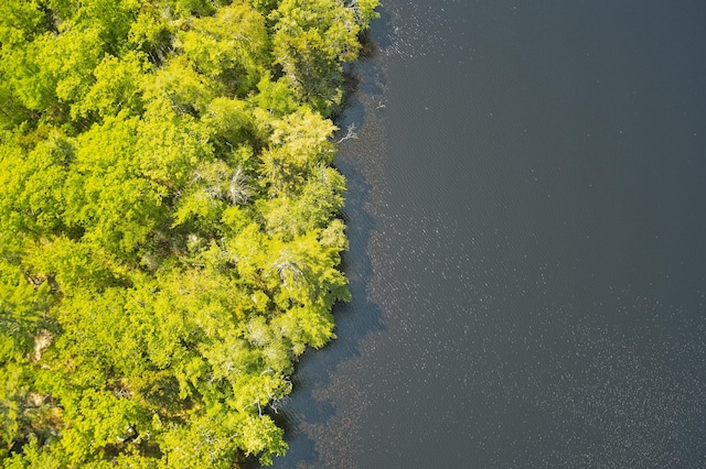 470 Hendrickson Ln, Waldoboro, ME 04572