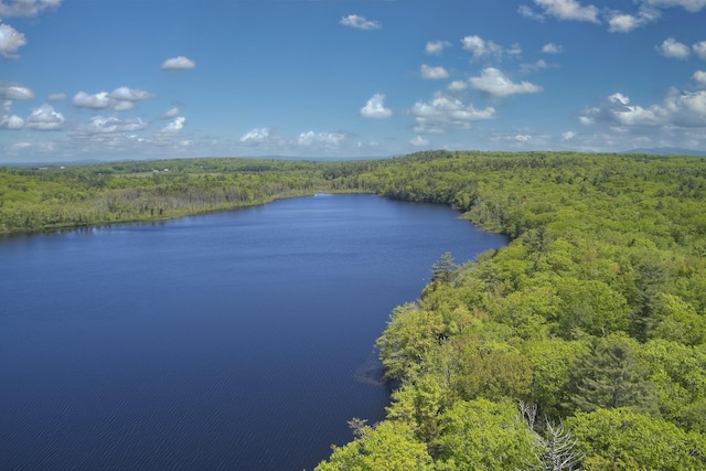 470 Hendrickson Ln, Waldoboro, ME 04572
