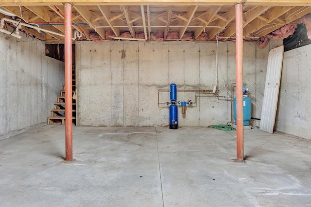 32 Milky Way Ln, Durham, ME 04222 - unfinished basement featuring a water pressure tank