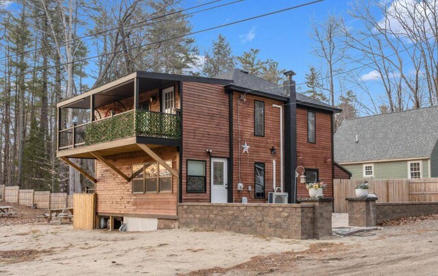 41 Sunny Ln, Sanford, ME 04073 - view of front of home featuring a balcony