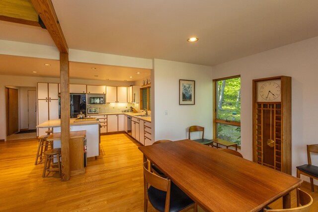 5 Spring Mountain Dr, Rockport, ME 04856 - dining area with light wood-style floors and recessed lighting