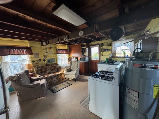 233 Webhannet Dr, Wells, ME 04090