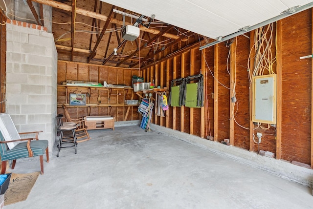16 Marsh View Ave, Kennebunk, ME 04043 - view of garage