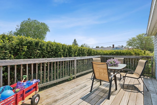 16 Marsh View Ave, Kennebunk, ME 04043 - deck featuring outdoor dining area
