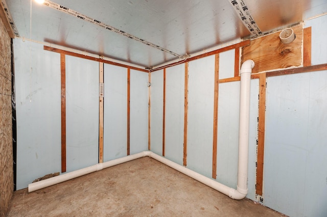 64 Parlin Rd, Phillips, ME 04966