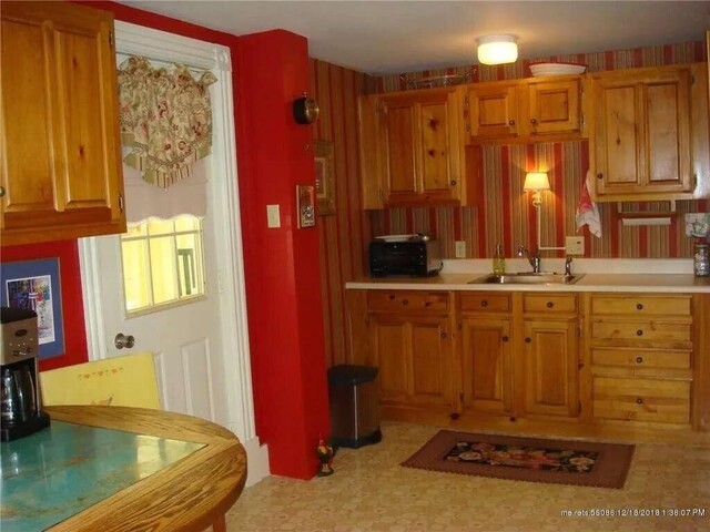 21 Beach Ave, Long Island, ME 04050 - photo 6