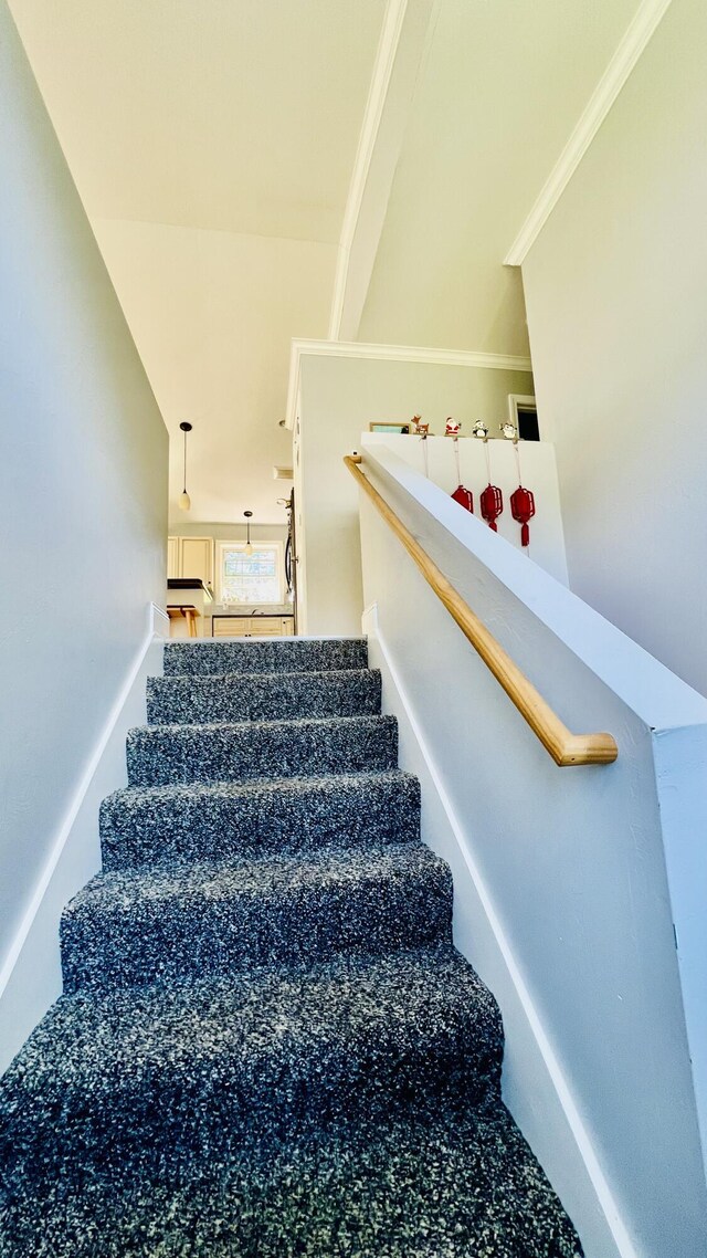40 Ellis Ct, Bangor, ME 04401 - view of stairway