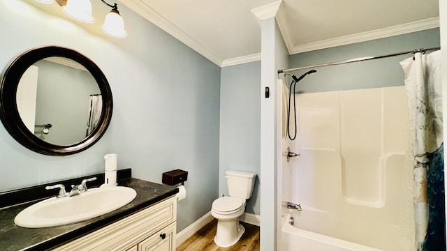40 Ellis Ct, Bangor, ME 04401 - bathroom with ornamental molding, toilet, vanity, wood finished floors, and shower / bathtub combination with curtain