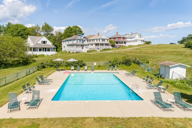 10 S Colony Branch Rd, Harpswell, ME 04079 - community pool with a patio