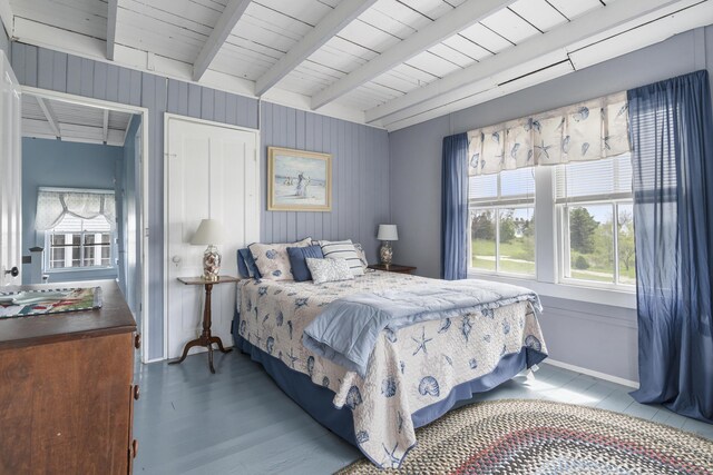 10 S Colony Branch Rd, Harpswell, ME 04079 - bedroom with beamed ceiling