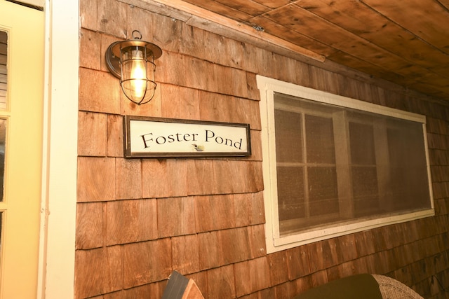 7 Cluff Ln, Bridgton, ME 04009 - exterior view