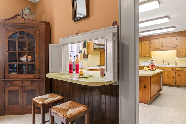 85 Friendship Rd, Waldoboro, ME 04572 - bar with extractor fan and light flooring