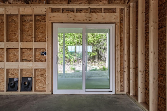 19 Efficiency Way, Bridgton, ME 04009 - view of entryway