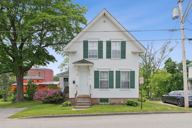 20 Green St, Winthrop, ME 04364 - view of front of home with a front yard