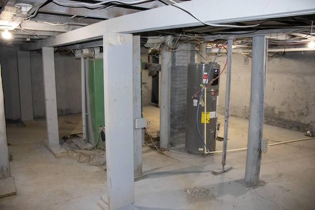 2 Watson Ave, Houlton, ME 04730 - unfinished below grade area with water heater