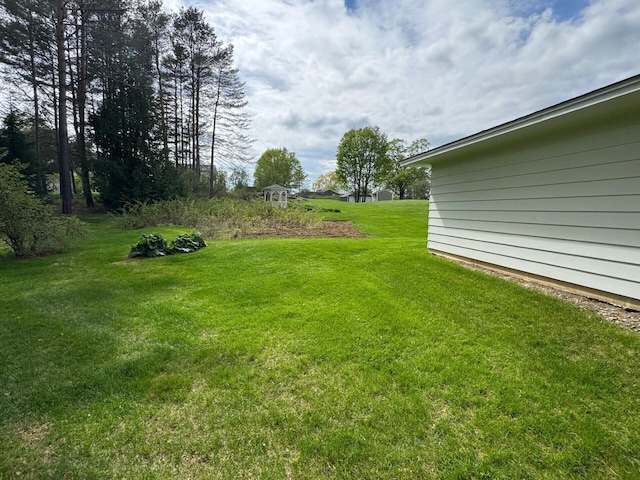 02 Rogers St, Houlton, ME 04730 - view of green lawn