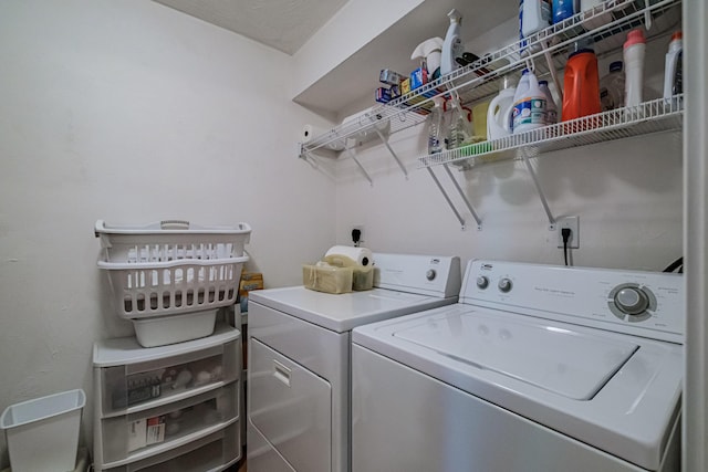 170 E Grand Ave Unit 1, Old Orchard Beach, ME 04064 - laundry room with washing machine and clothes dryer
