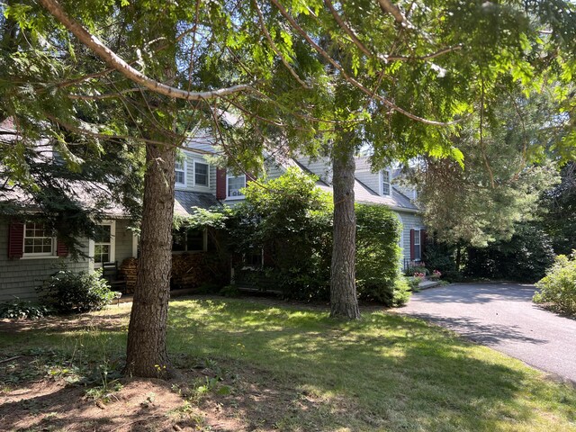 2 Lookout Point Rd, Bar Harbor, ME 04609 - view of front of home featuring a front yard