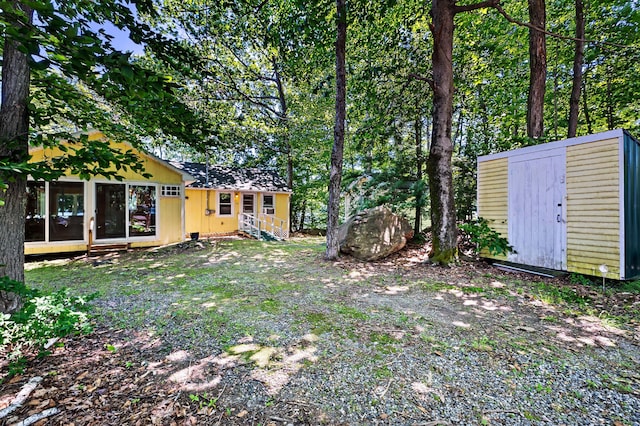 16 Maple Ridge Dr, Monmouth, ME 04259 - view of yard