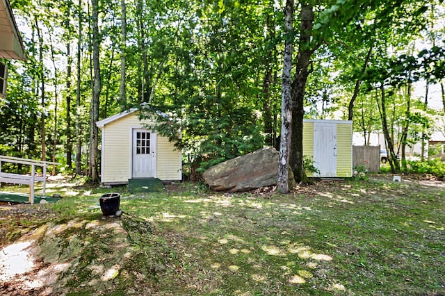 16 Maple Ridge Dr, Monmouth, ME 04259 - view of yard
