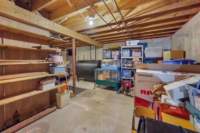 69 Cottage St, Hampden, ME 04444