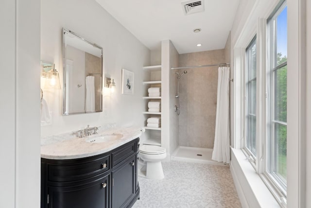 38 Fieldstone Ln, Falmouth, ME 04105 - bathroom with vanity and curtained shower