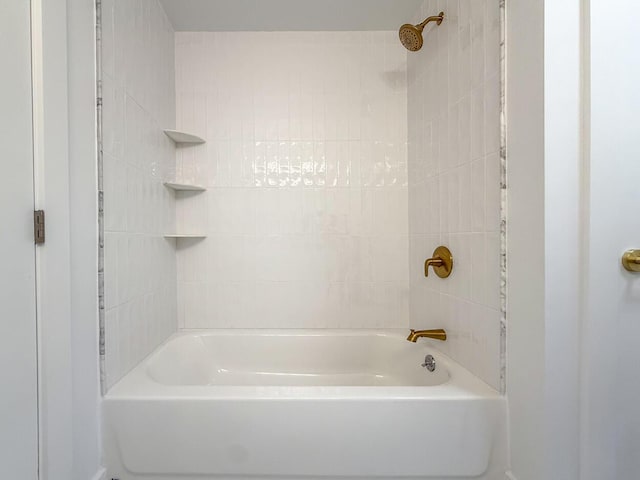 70 Whitten Rd, Kennebunk, ME 04043 - full bath with shower / bath combination
