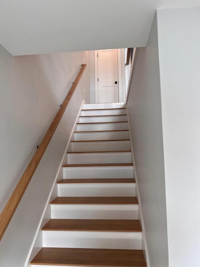 14 Salt Point Dr Unit 19, Old Orchard Beach, ME 04064 - view of stairway