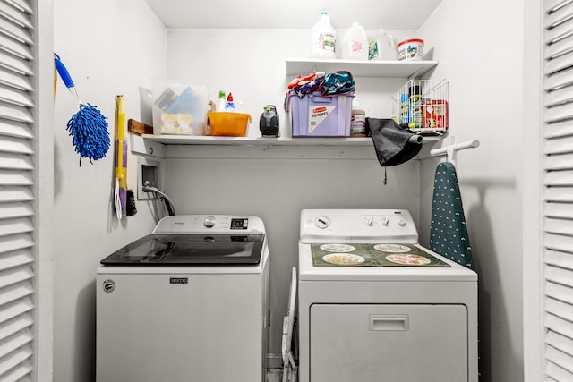 48 E Pasture Rd, Berwick, ME 03901 - laundry area featuring washing machine and dryer