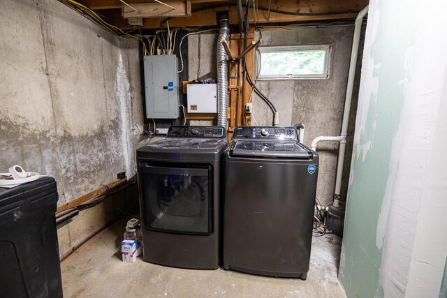 1103 Rte 135, Monmouth, ME 04259 - laundry area featuring electric panel and independent washer and dryer