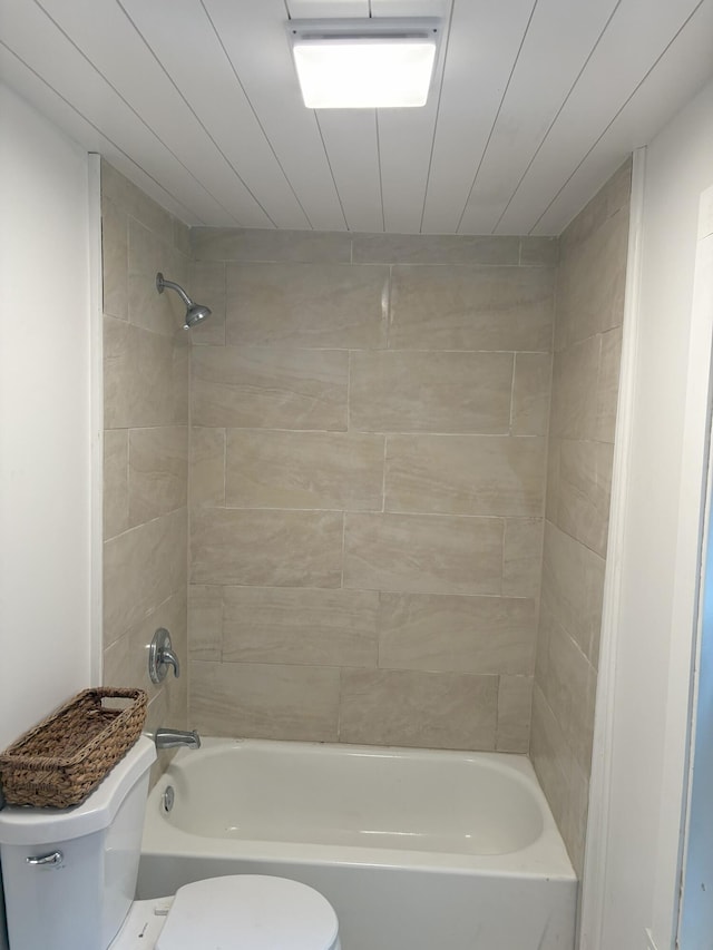 10 Valley St, Augusta, ME 04330 - bathroom featuring toilet and bathtub / shower combination