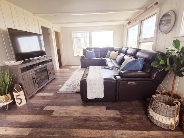 511 Ocean Ave, Wells, ME 04090 - living area with healthy amount of natural light and dark wood-style flooring