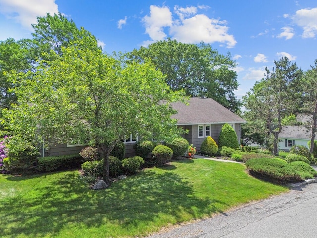 24 High St, Hallowell, ME 04347 - view of front of property featuring a front yard
