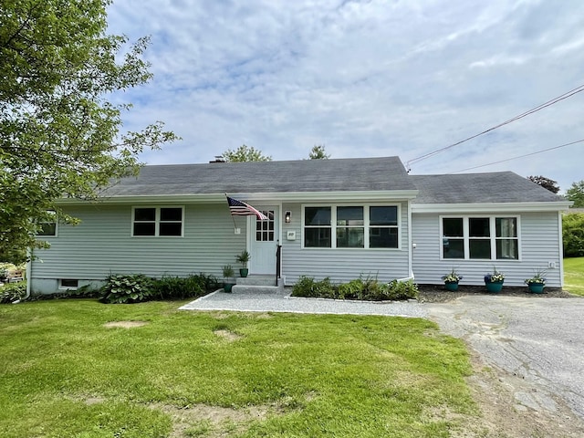 10 Crawford Dr, Bath, ME 04530 - ranch-style home with a front yard