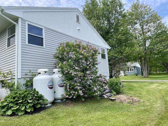 10 Crawford Dr, Bath, ME 04530 - view of side of property featuring a lawn